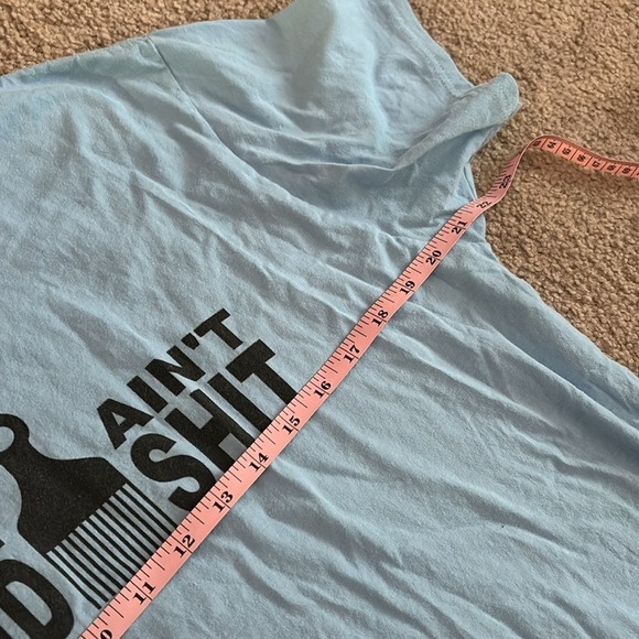 We Ain’t Found Shit- Hanes Blue Short Sleeve Tee size Large - Picture 3 of 5